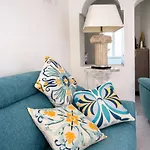 Panoramic Sea & Vesuvio View, Center, Costa Del Sole Apartament