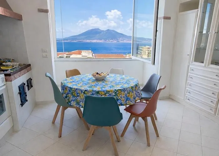 Panoramic Sea & Vesuvio View, Center, Costa Del Sole 公寓 *